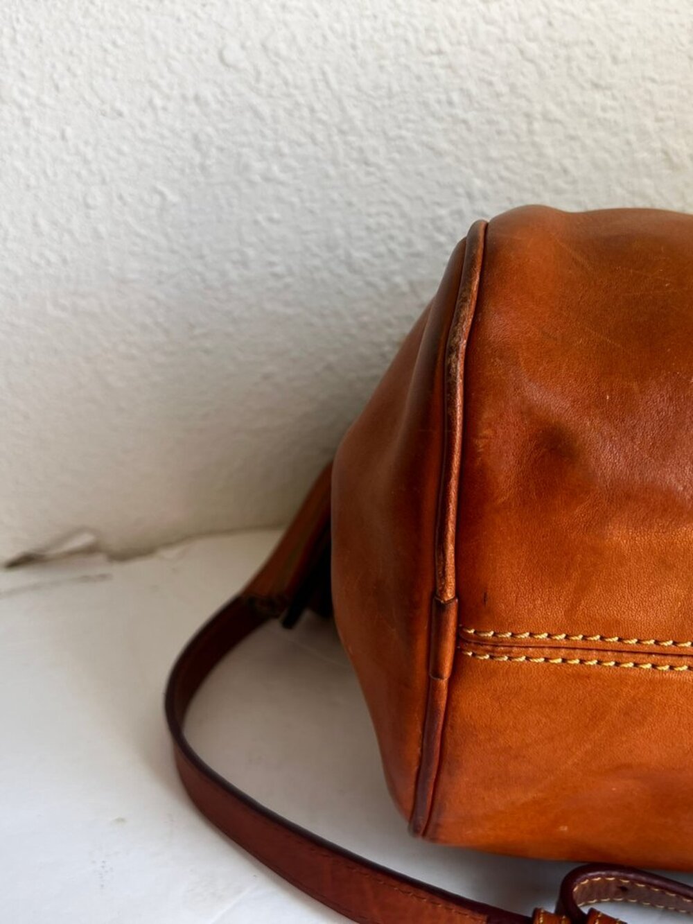 $599 DOONEY & BOURKE FLORENTINE LARGE LEATHER TASSLE SATCHEL - Picture 10 of 14